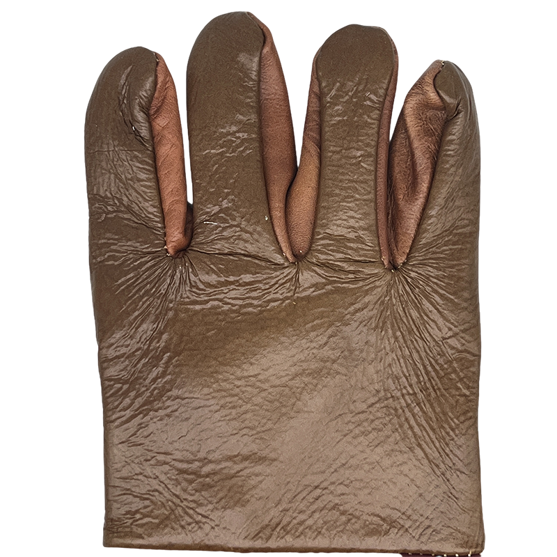 Leather gloves