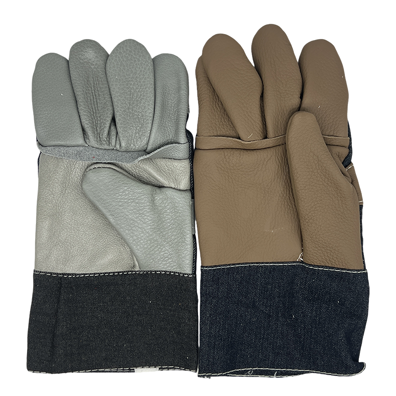 Leather gloves