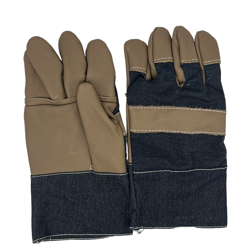 Leather gloves