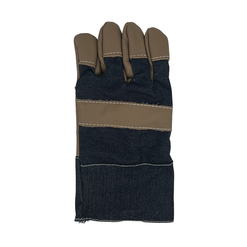 Leather gloves