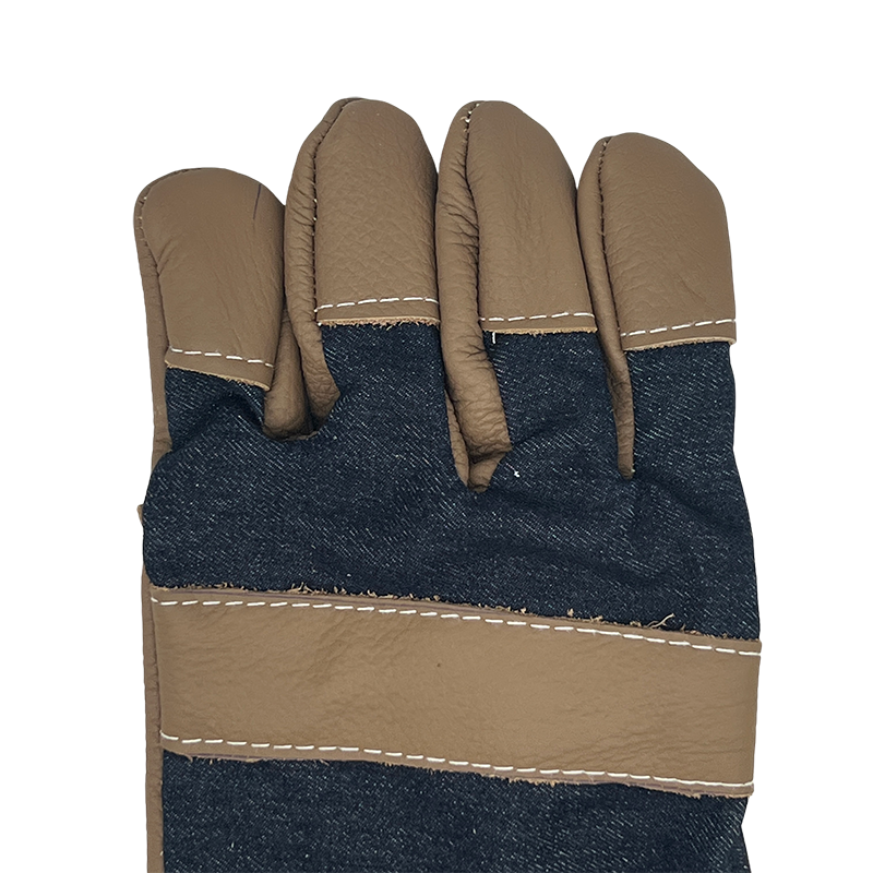 Leather gloves
