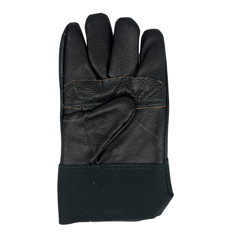 Leather gloves