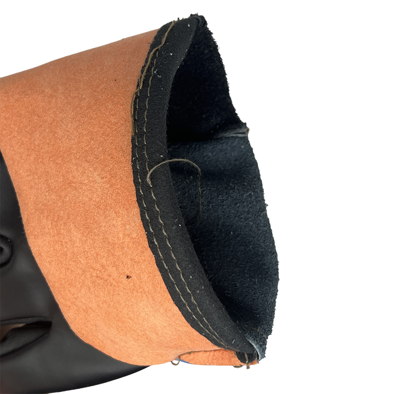 Leather gloves