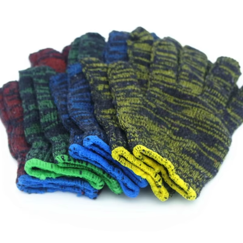 Knitted gloves