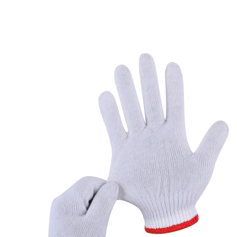 Knitted gloves