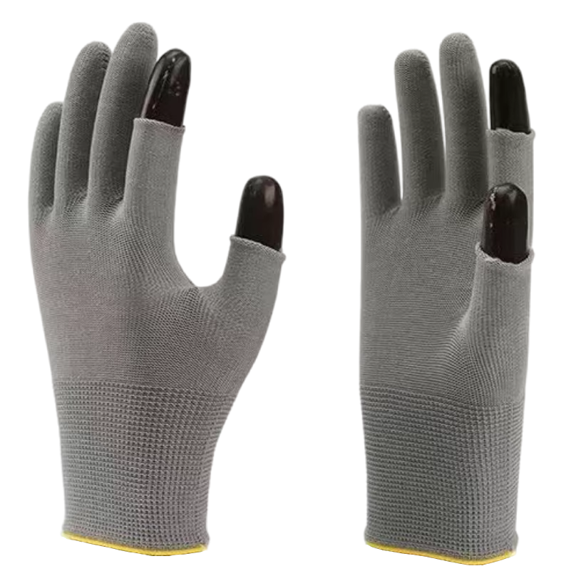 Knitted gloves