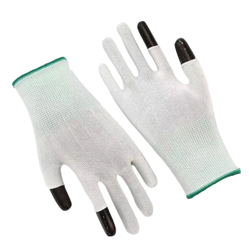 Knitted gloves